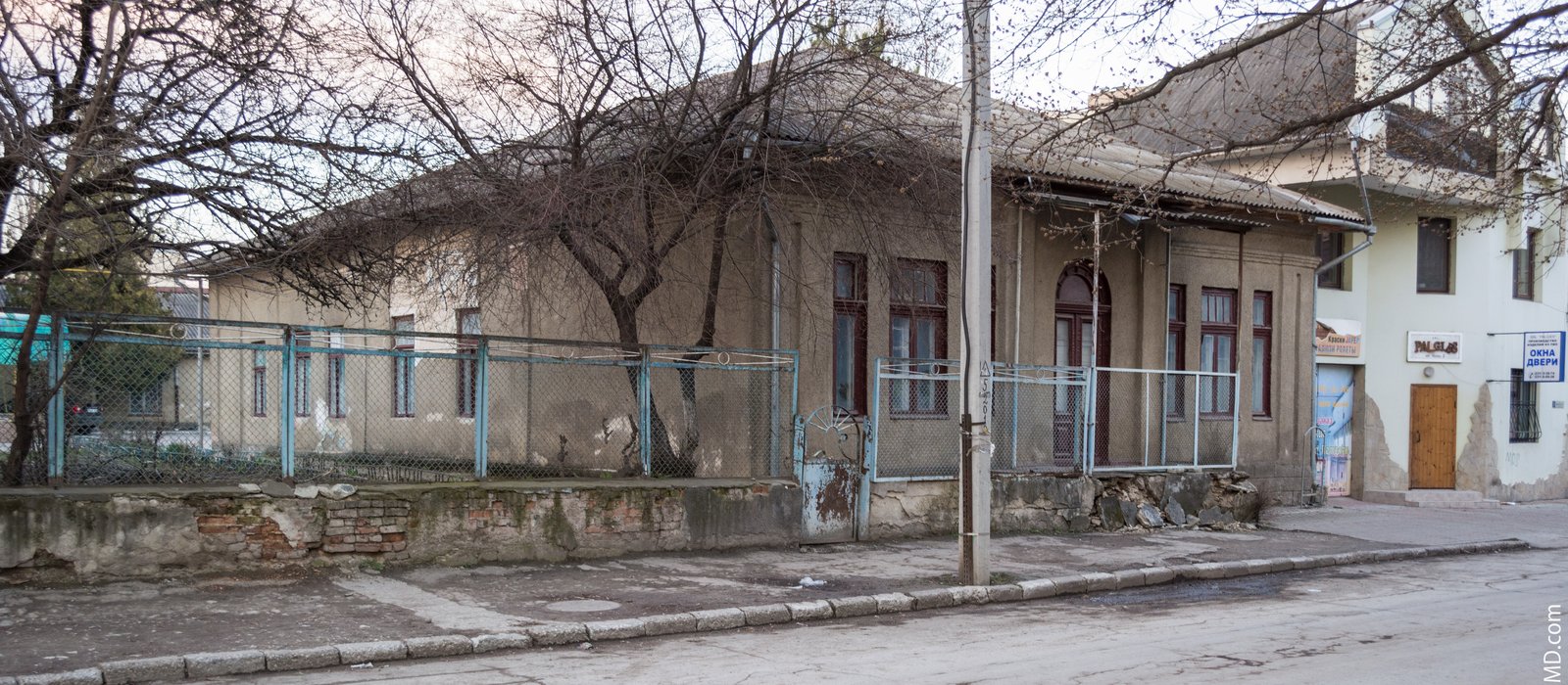 Centrul orașului Bălți, cu clădiri și bulevard