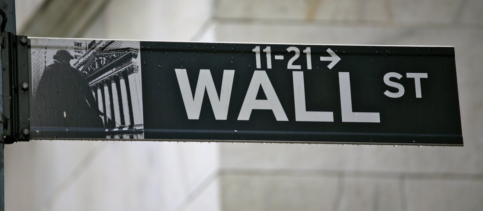 Indicatorul stradal Wall Street din Manhattan